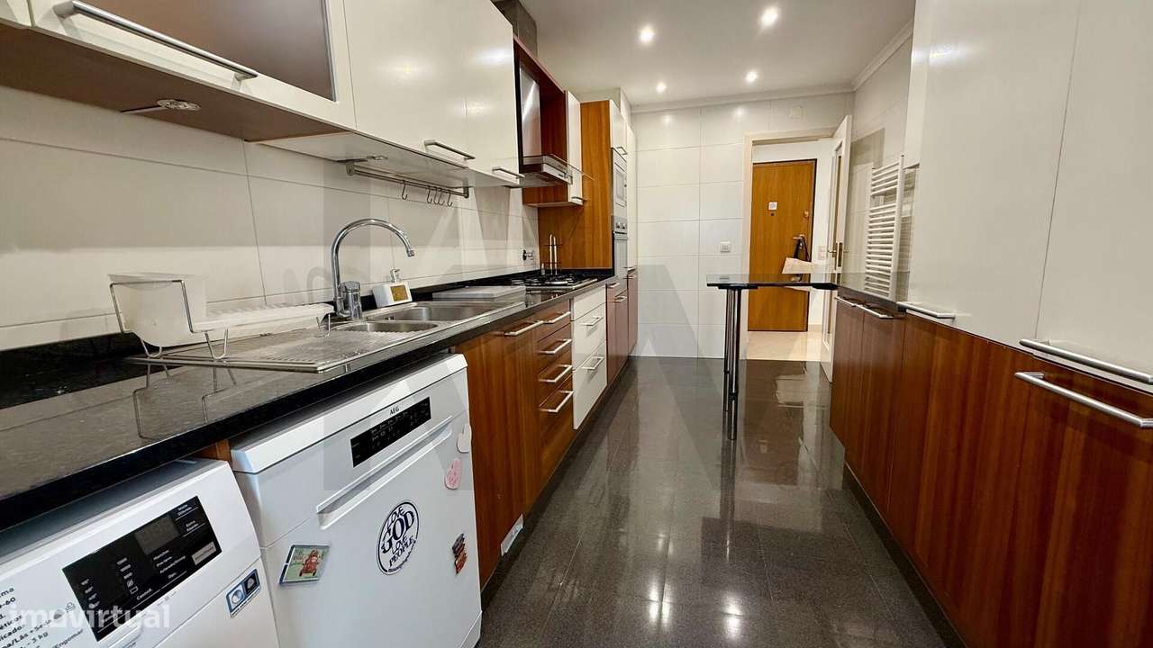 Apartamento T2 com garagem e jardim privado para arrendar em condomini - Grande imagem: 5/19