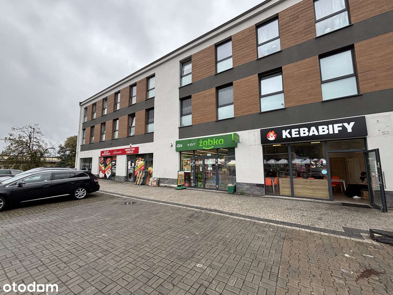 Lokal usługowo-handlowy parter z witrynami - Pełny obrazek: 1/4