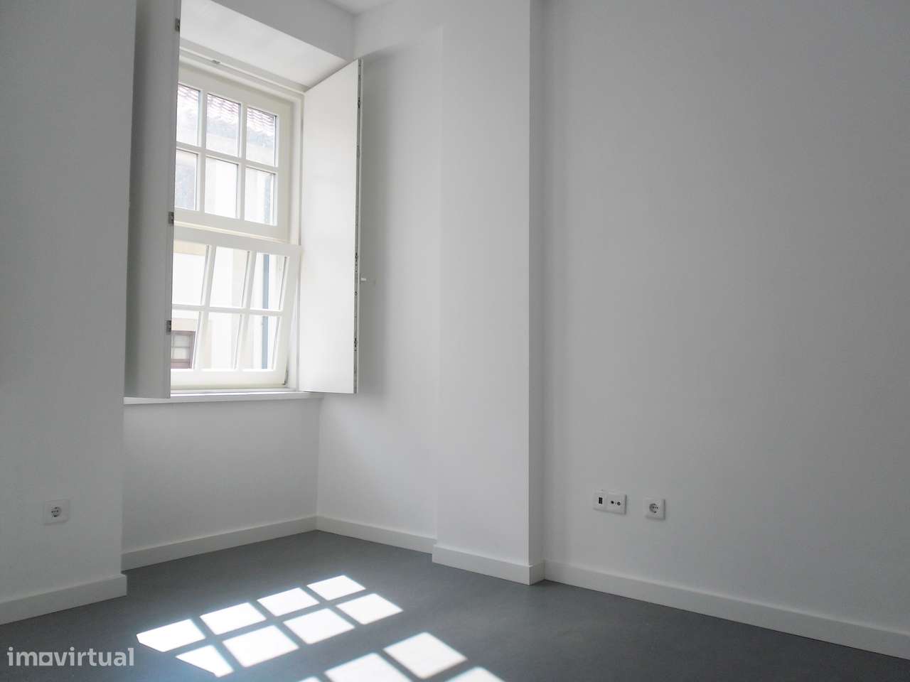 T0 Junto à Sé - Viseu - Grande imagem: 3/5