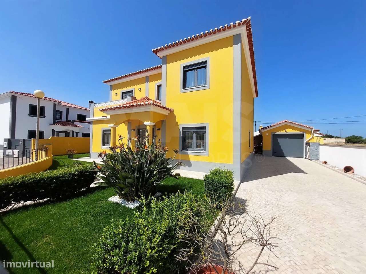 Moradia Isolada T4 com Garagem, Jardim e Piscina Aquecida em Bufard... - Grande imagem: 4/41