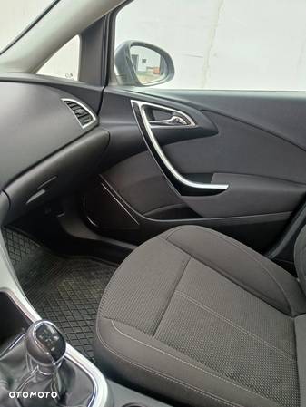 Opel Astra IV 1.7 CDTI Cosmo - 20