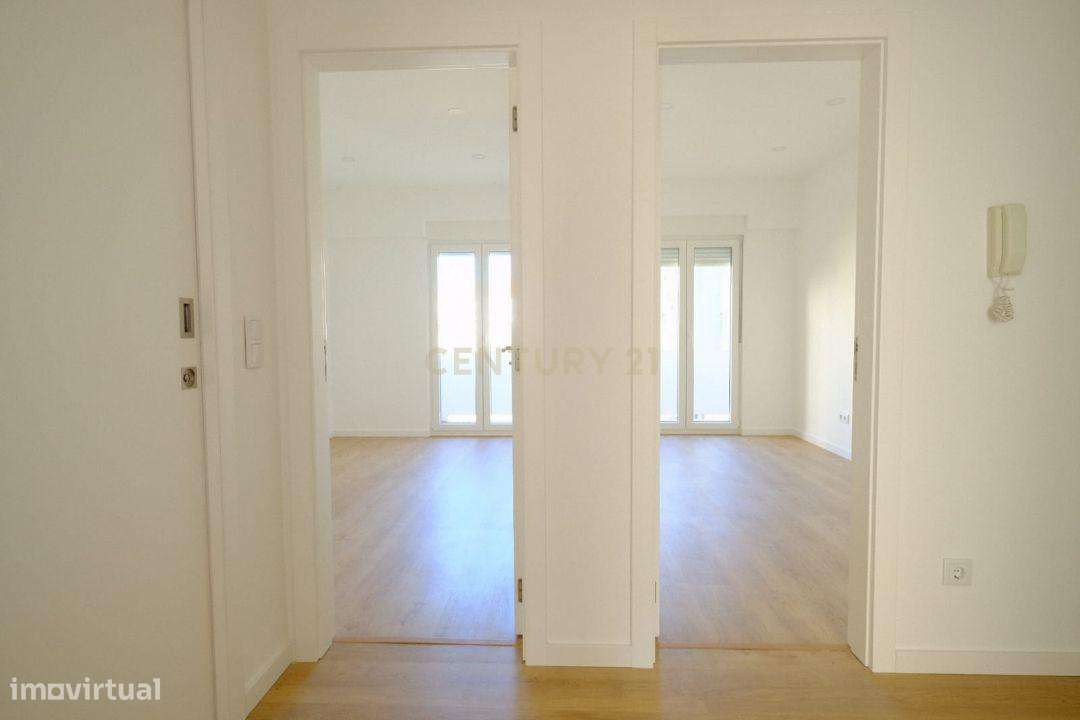 Apartamento T2 em Benfica - Grande imagem: 5/21