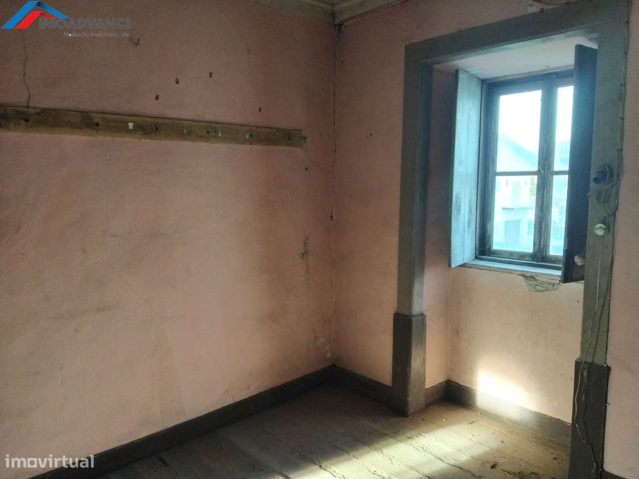 Casa centenária situada numa aldeia no concelho de Penacova, Coimbra-33