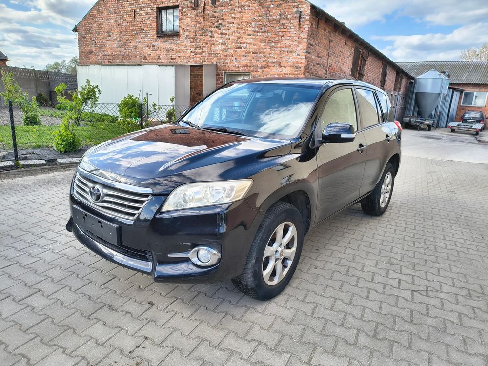Toyota Rav4 III 2011
