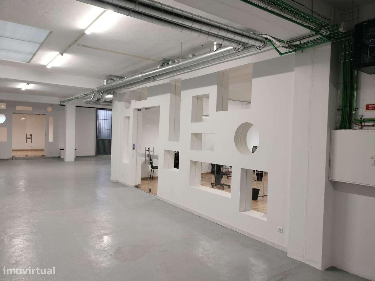 Escritórios com serviços partilhados - Gabinetes + Coworking - Grande imagem: 2/11