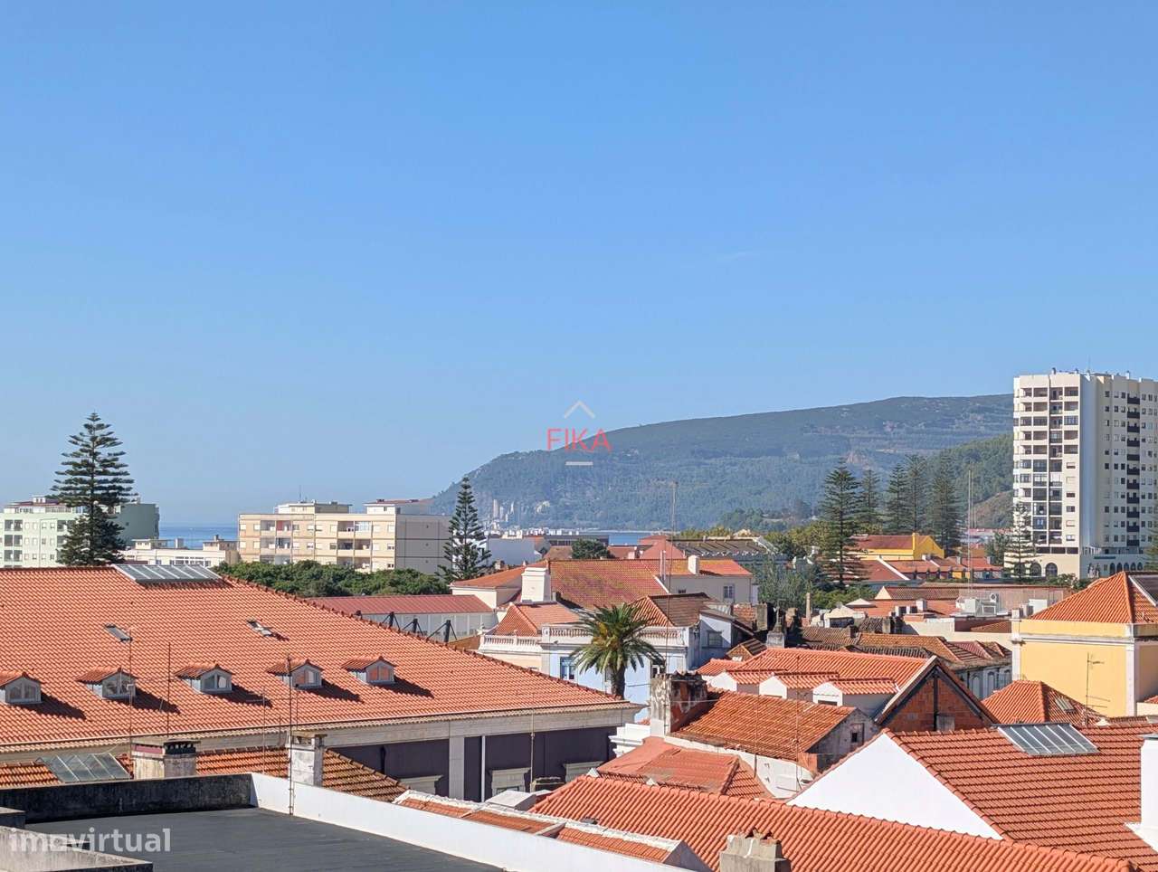 Apartamento T3 totalmente remodelado no centro de Setúbal-23