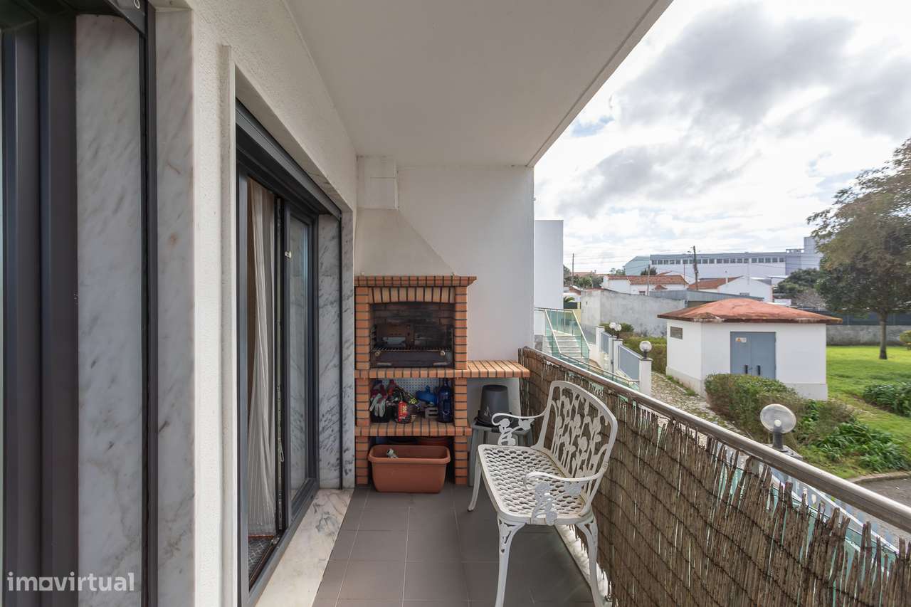 Apartamento T3 em Condomínio Privado – Abrunheira-28