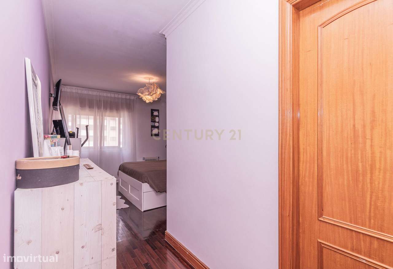 Apartamento T3 em S. Marcos/Cacém com Arrecadação-25