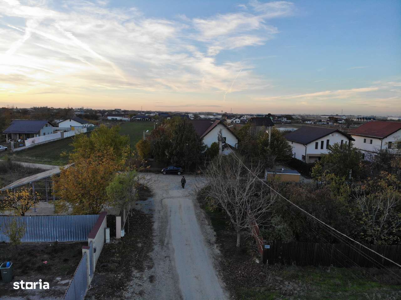 Teren CASA 592 mp la Asfalt - Toate utilitatile-0