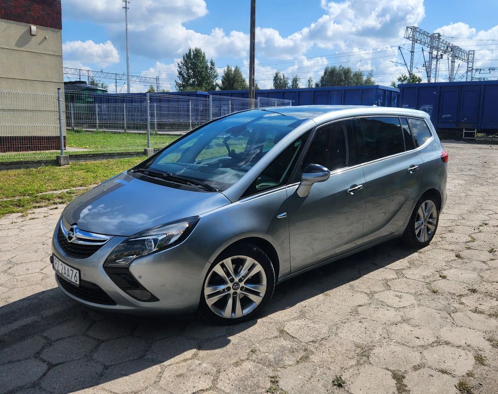 Opel Zafira C (2011-2019) 2.0 CDTI Cosmo 2012