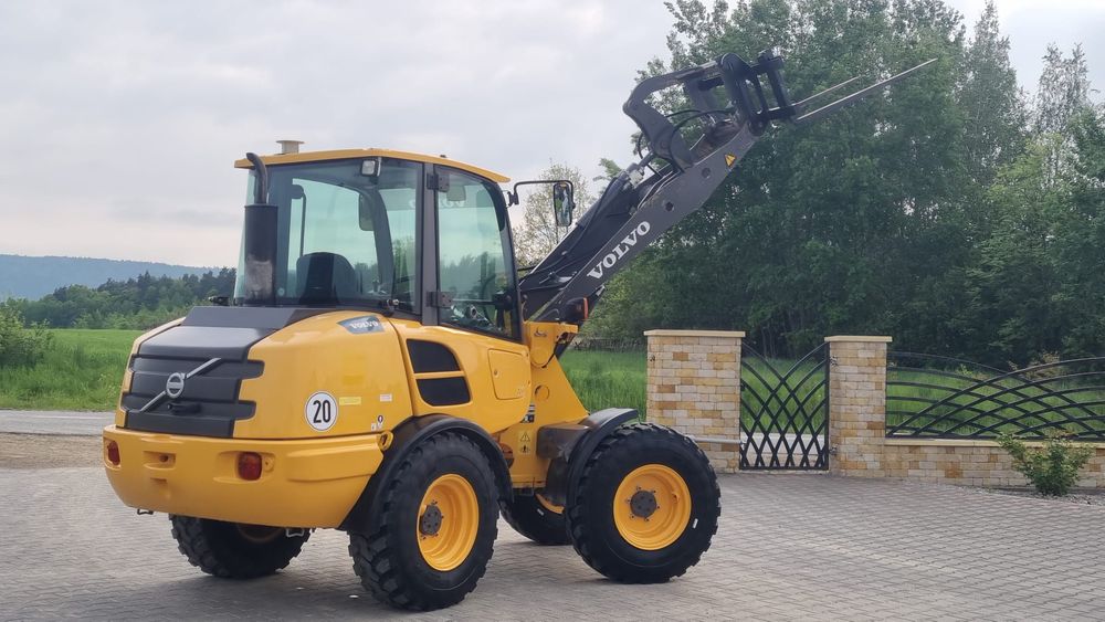 Volvo L25f/ 2635mth/ maszyna sprowadzona/ 2014