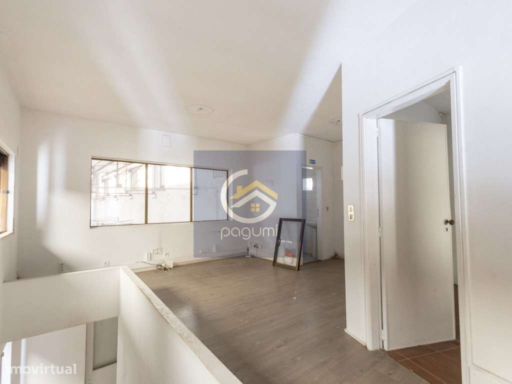 Armazém Industrial em Penamaior - Excelente Localização e Infraestr... - Grande imagem: 4/12