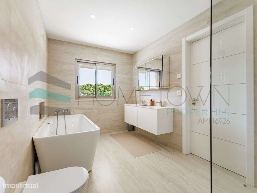 Moradia exepcional com piscina e vista para o golfe, num complexo p...-33