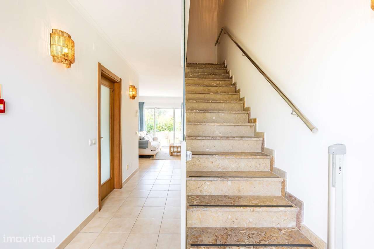 Moradia Geminada T2+1 em Condomínio de Luxo no Algarve-21
