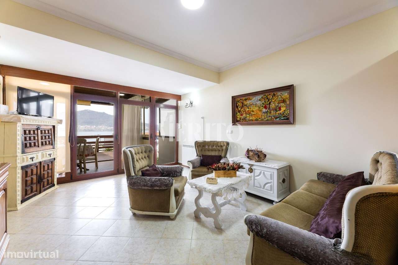 Moradia com Alojamento Local-15