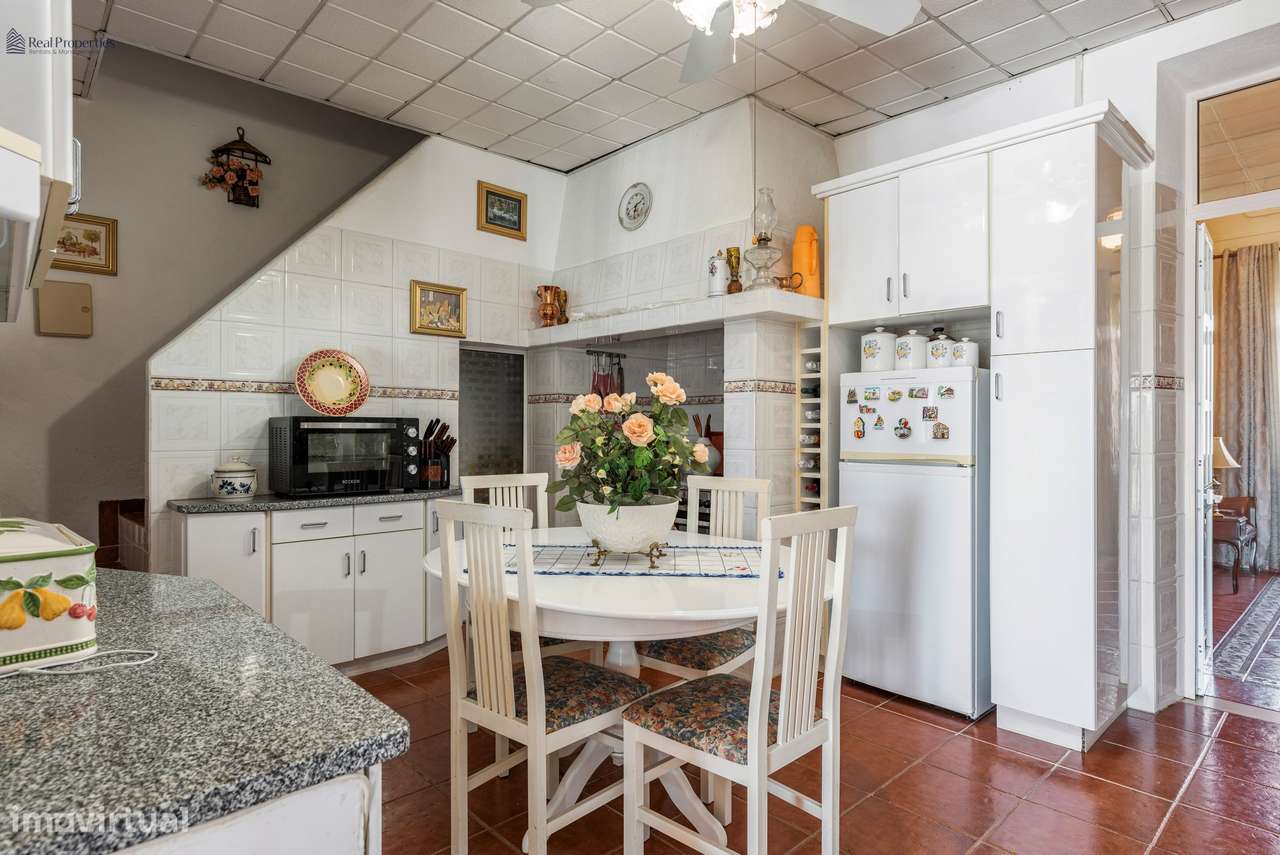 Encanto Algarvio – Moradia Térrea Isolada com Piscina e Jardim-8