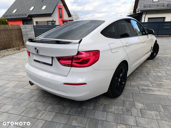 BMW 3GT 320d xDrive Sport - 17