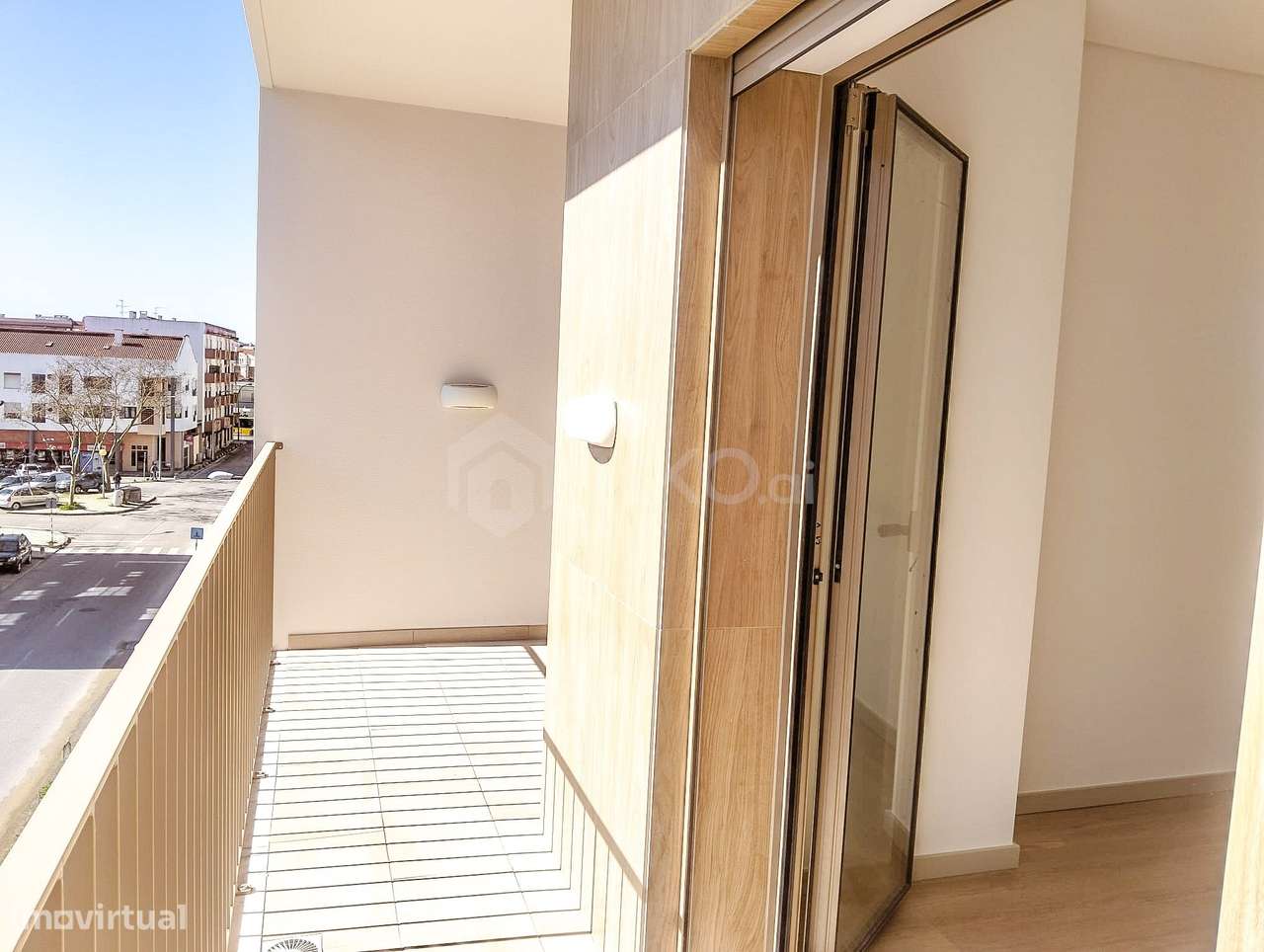 Apartamento T3 + 1 DUPLEX  com garagem/BOX  e arrumos à venda em Monti-8