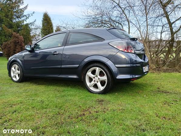 Opel Astra III GTC 1.8 Enjoy - 6