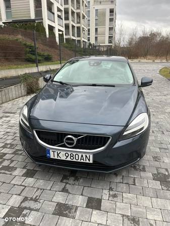 Volvo V40 D2 Drive-E Momentum - 1