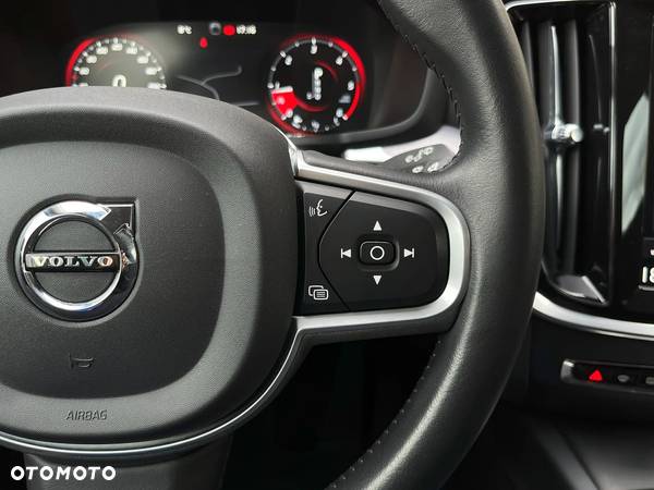 Volvo V60 D3 Geartronic Momentum Pro - 18