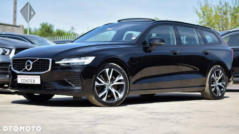 Volvo V60 T8 AWD Plug-In Hybrid R-Design - 3