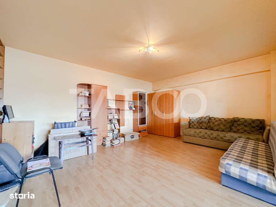 De vanzare apartament cu 3 camere zona strazii Nasaud Marasti - Imagine principală: 2/10