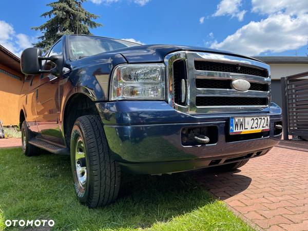 Ford Excursion 6.8 Limited 4WD - 1