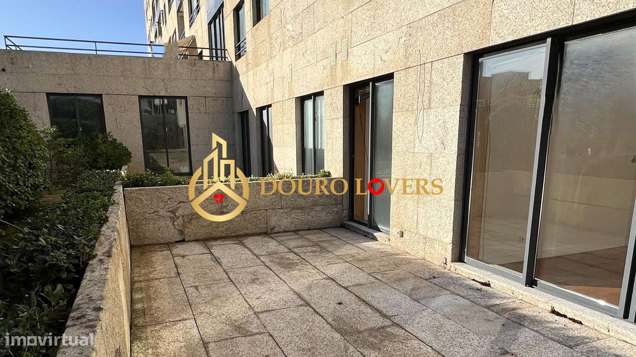 Escritório em Leça da Palmeira, 93 m2 , 63 m2 de área bruta... - Grande imagem: 3/18