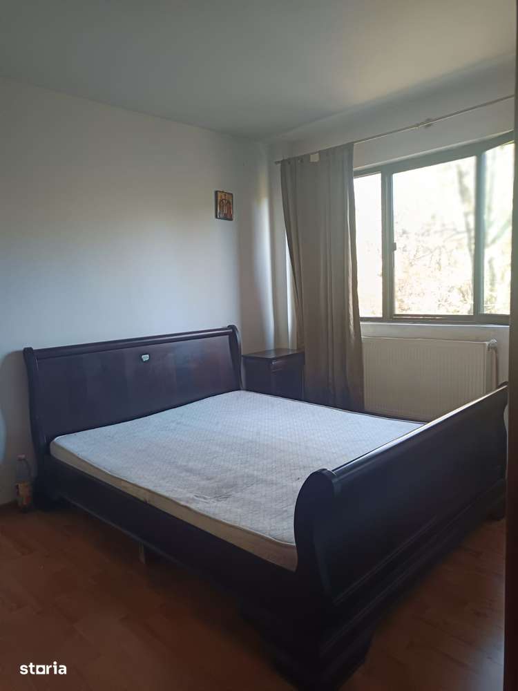 Apartament cu 2 camere, semidecomandat - Podul de Piatră-0