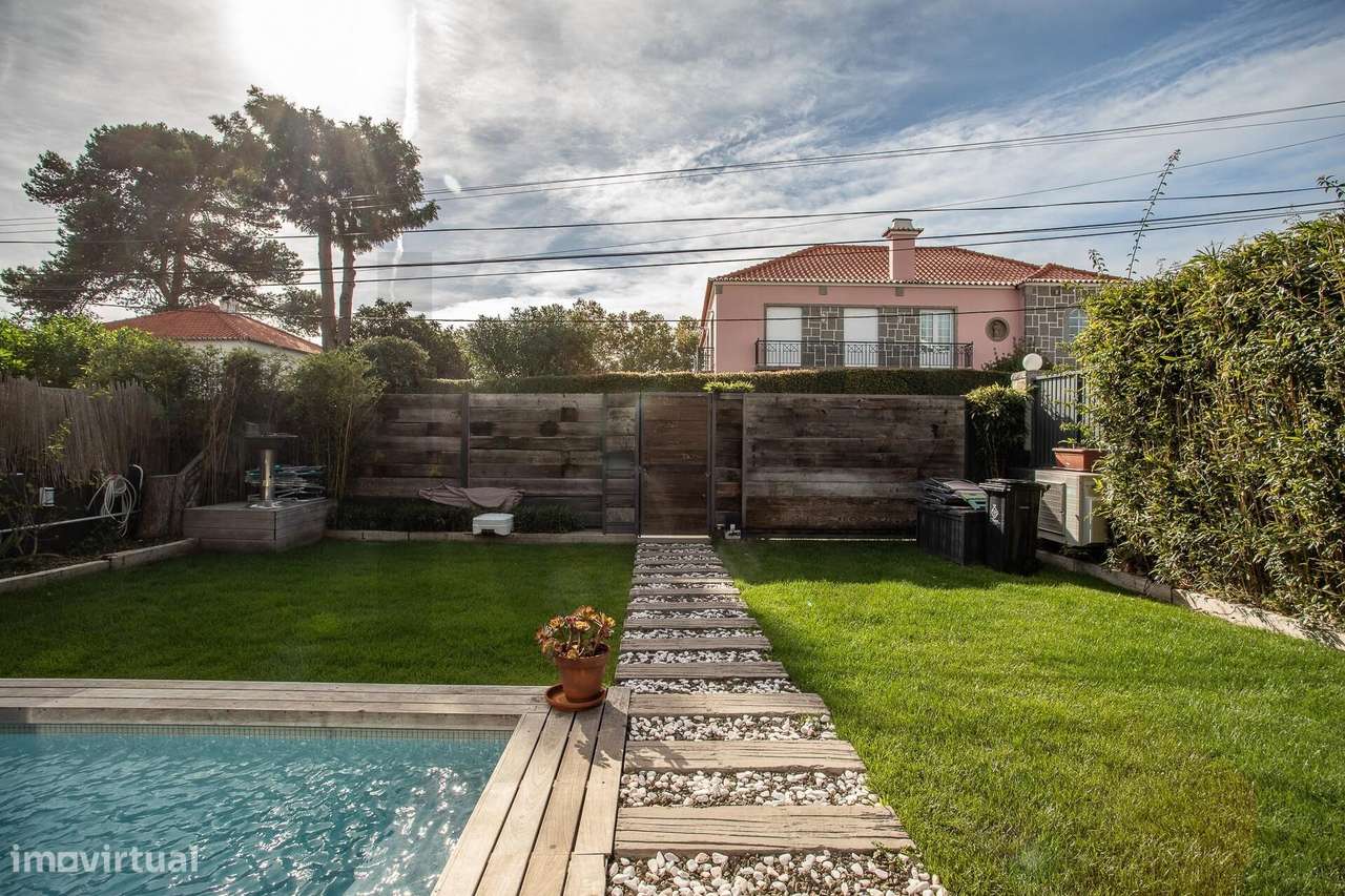 Moradia T3+1 de Charme com Piscina no Coração de Cascais - Grande imagem: 4/43