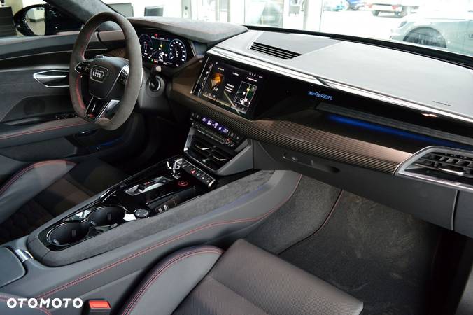 Audi RS e-tron GT - 21