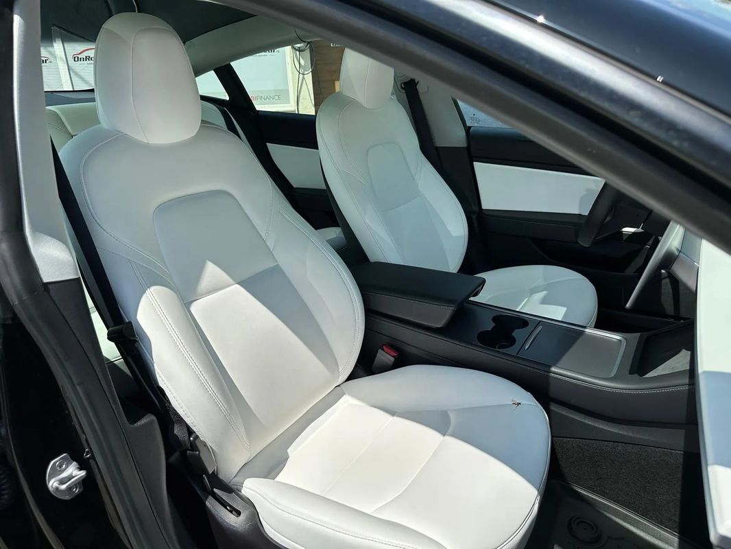 Tesla Model 3 Standard Reichweite Plus Hinterradantrieb - 20