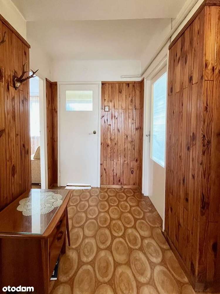 3 pokoje z oddzielną kuchnią i balkonem-12