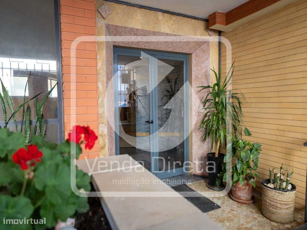 Apartamento T3 em Setúbal com box e vista para Serra da Arrábida-44