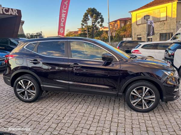 Nissan Qashqai 1.2 DIG-T N-Connecta 18 - 8