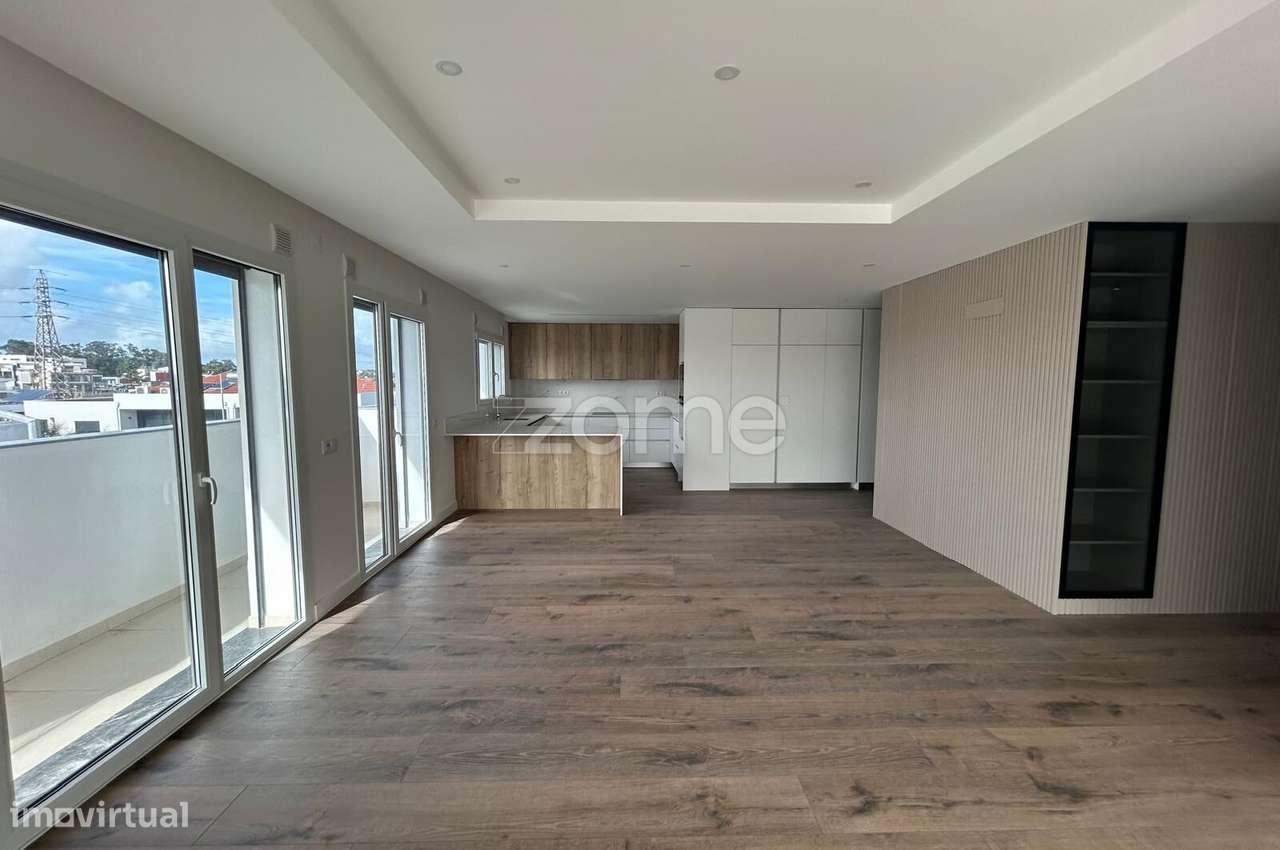 Apartamento T3 Novo Feijó – Almada - Próximo do Fórum Almada - Grande imagem: 3/26