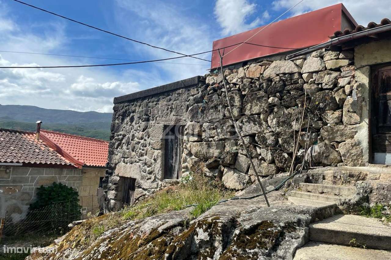 Moradia em ruinas T5 em terreno de 269 m2, em Britelo, Ponte da Barca - Grande imagem: 5/34