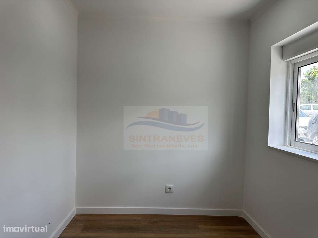 Apartamento T2 Remodelado com Quintal | Pontinha-6
