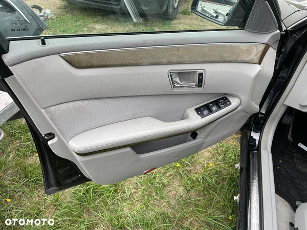 Fotel fotele kanapa boczki wnętrze Mercedes W212 E klasa sedan beżowy materiał - 6