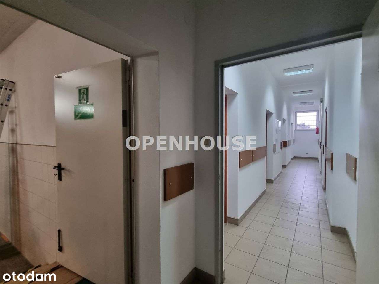 Dom,Biura,Garaże Wys.5m,10 miejsc par.Dział-1700m2-9