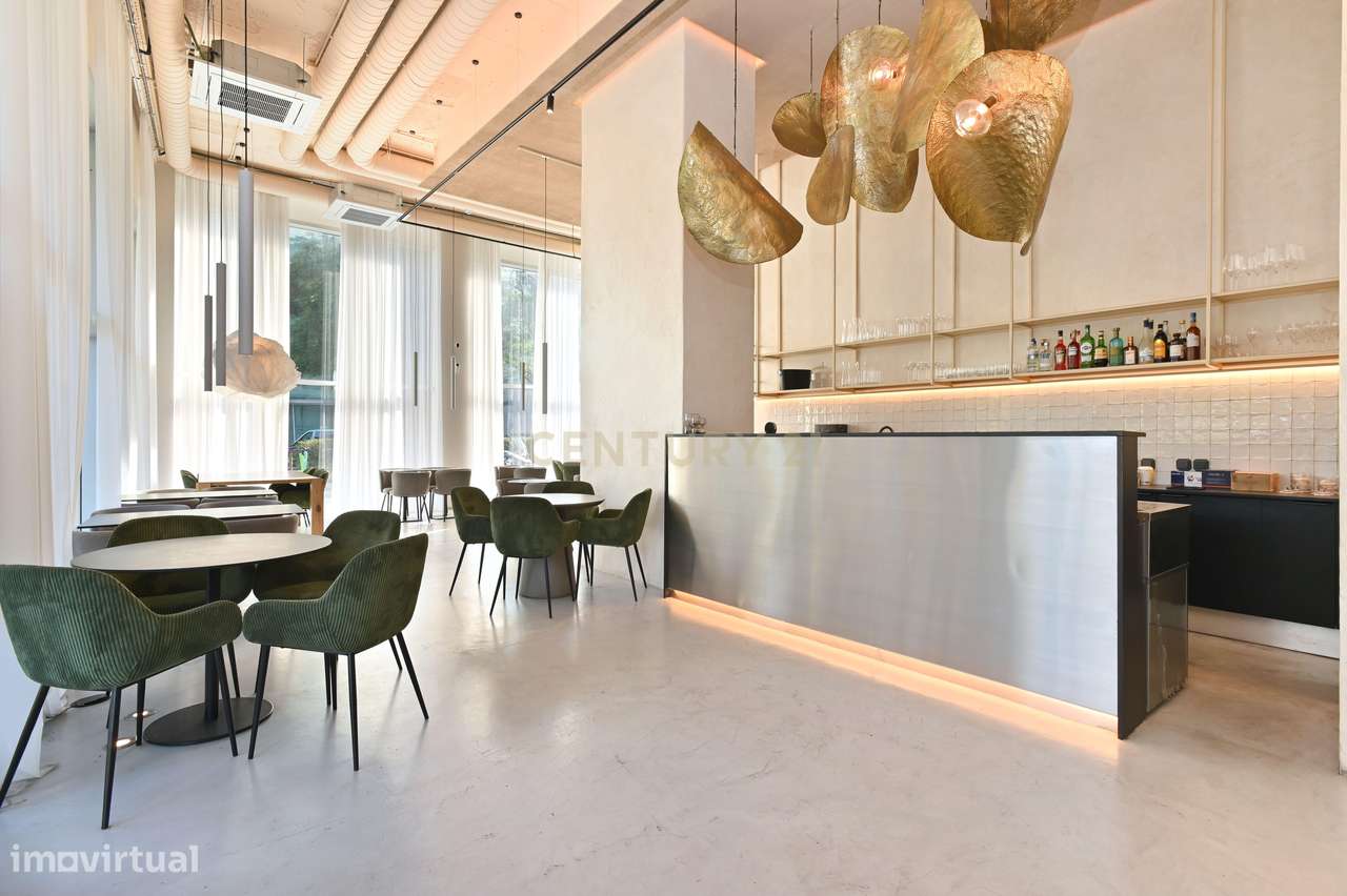 Trespasse de Restaurante (270 m2 + 2 esplanadas + 9 lugares de estacio - Grande imagem: 5/44