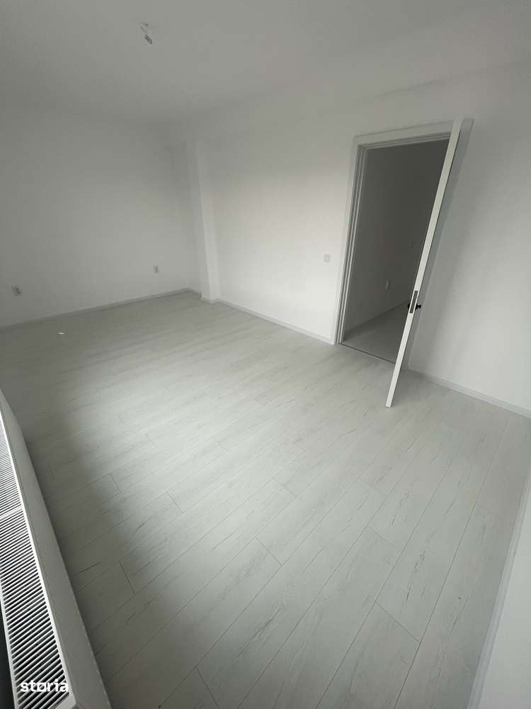 Casă modernă cu mansardă și curte, ideală pentru familie-5