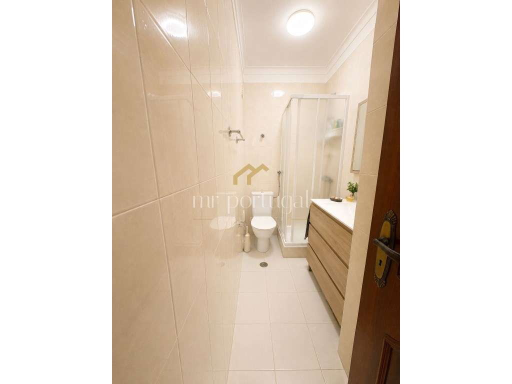 Excelente Apartamento T3 no Centro de Mafra com Parqueamento e Arre...-18