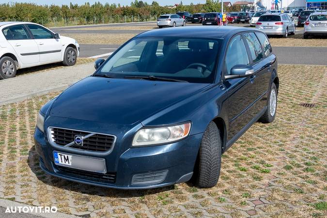 Volvo V50 - 1