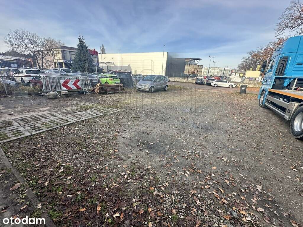 Plac w centrum miasta pod autohandel lub inne - Pełny obrazek: 1/5