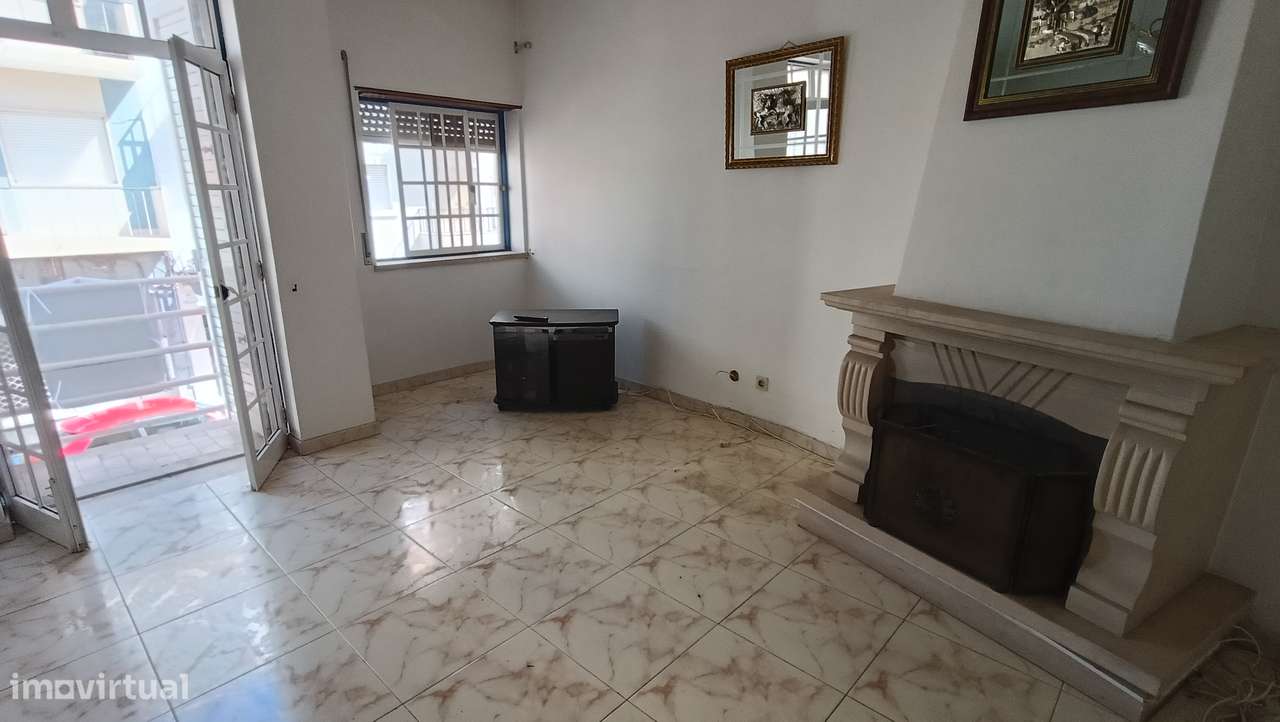 Prédio com 2 pisos | Centro do Montijo | Afetação Mista-18