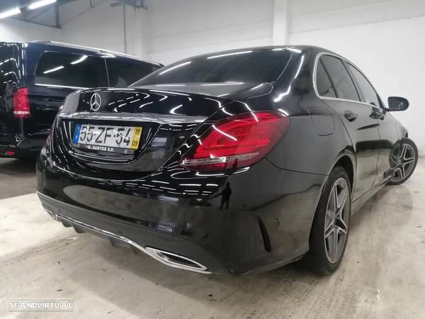 Mercedes-Benz C 220 D AMG Line - 2