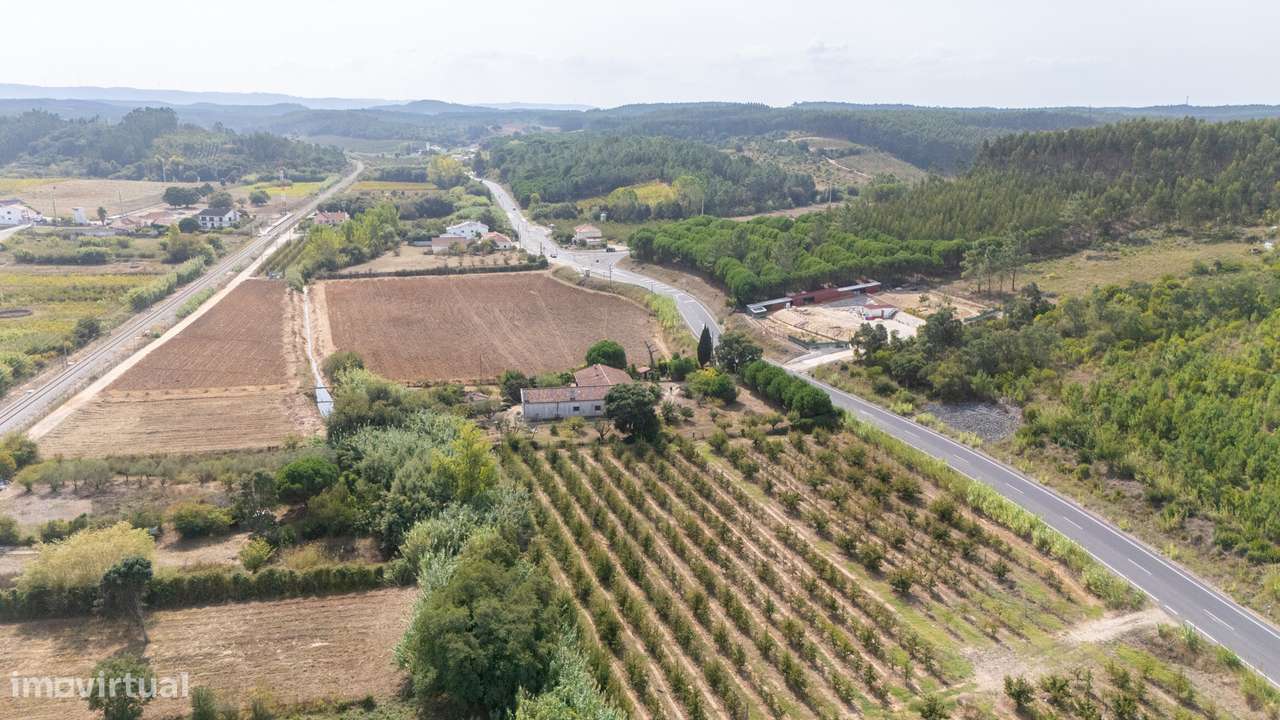 Moradia T4-54