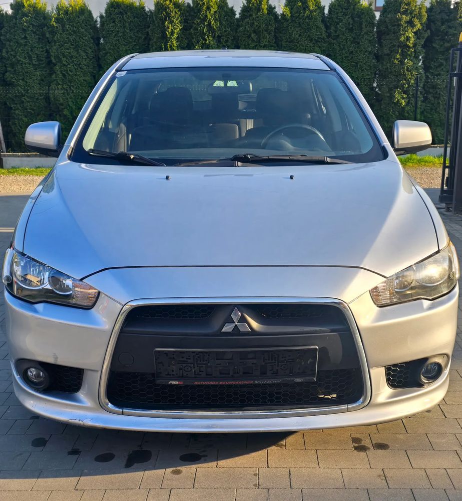 Mitsubishi Lancer VIII 1.8 Invite 2009